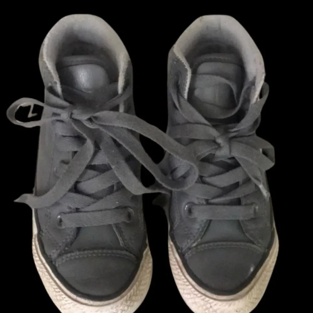 ⭐️ CONVERSE leather/ suede detail classic Hi-top sneakers ⭐️